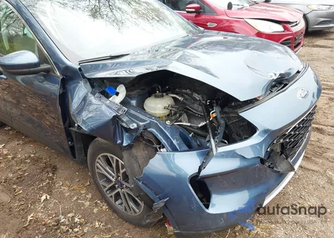 2020 Ford Escape Sel z USA, uszkodzony, nr VIN 1FMCU9H62LUB40218